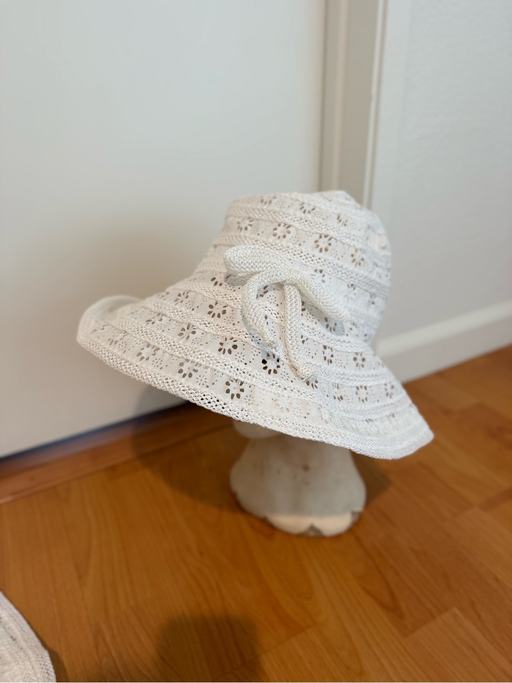 Grevi White Eyelet Crochet Sun Hat with Bow Trim